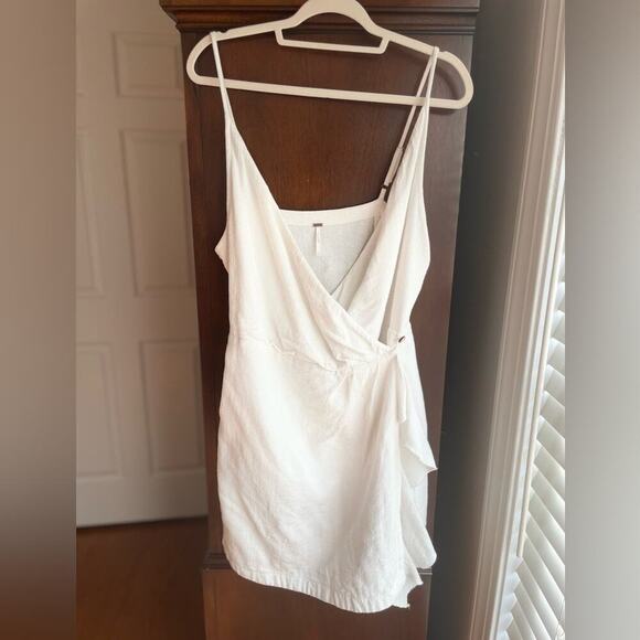 ✨Free People✨ “Call it Simple Love” Mini Dress - Picture 5 of 11